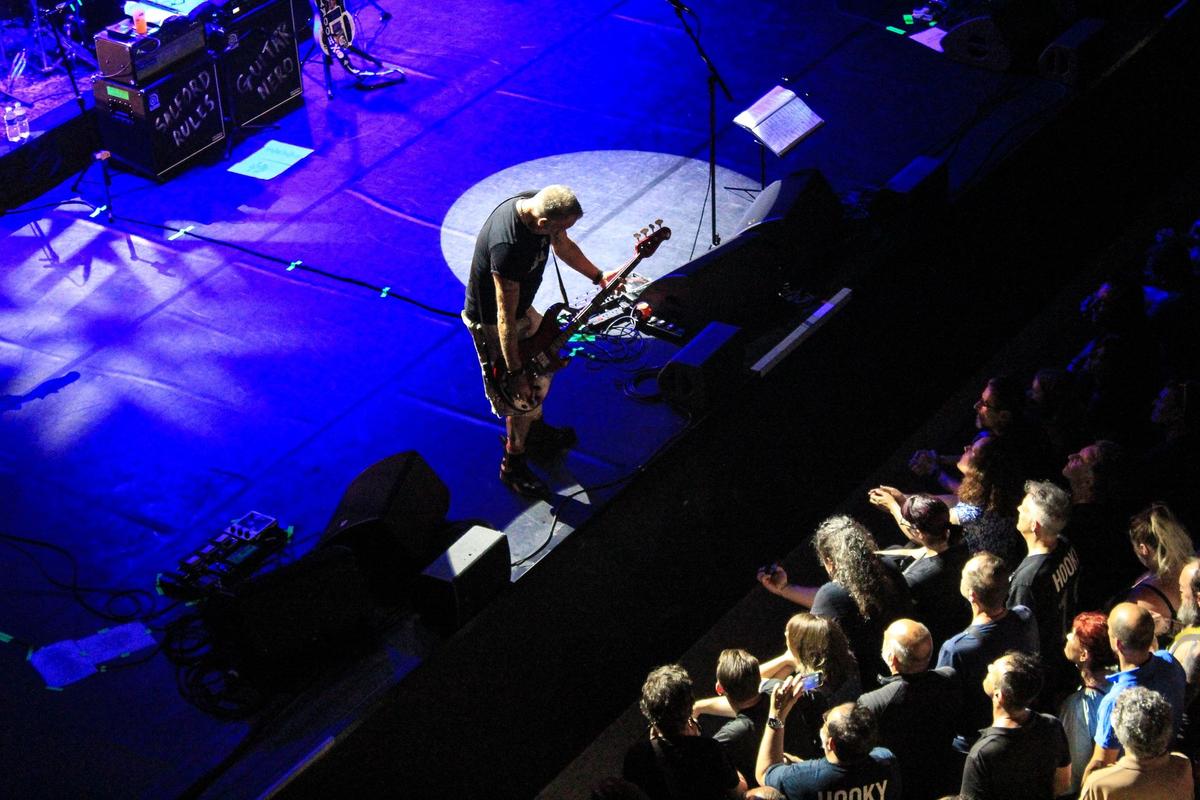 peter hook 6mic aix photo gilbert miot 18