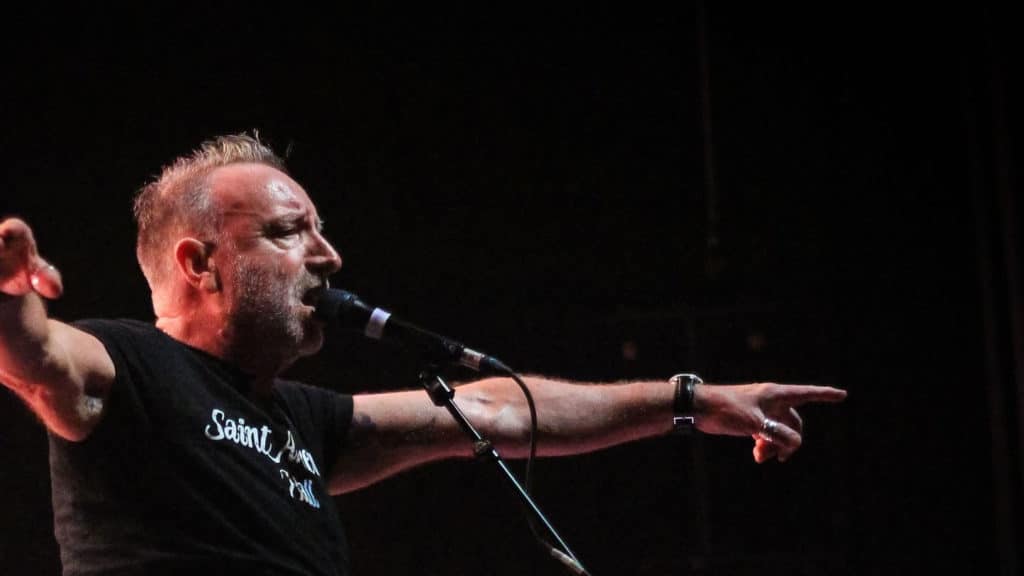 peter hook au 6mic photo gilbert miot