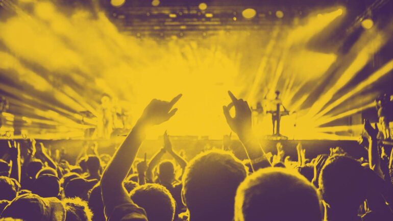 emission live station