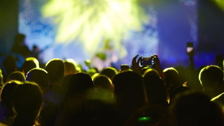 festival rocknrolla antibes juan les pins