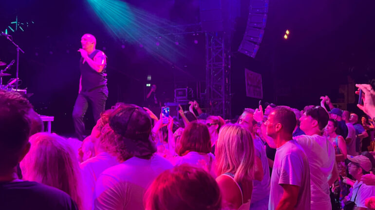 non-en-france-en-radio-comme-en-concert-le-rock-n-est-pas-en-declin